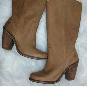 Cowboy Boots by Is to me. Genuine leather Boots.